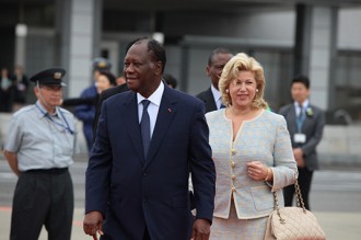 Côte d'Ivoire : Dominique Ouattara rassure sur la santé du président : ''il marche à  nouveau sans douleur''